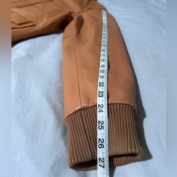 Men's Tan Leather Bomber Jacket - Picture 7 of 7